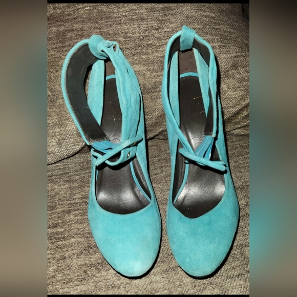 Diane Von Furstenberg Shoes - Diane Von Furstenberg Teal Suede Wedge Heels Sz 7